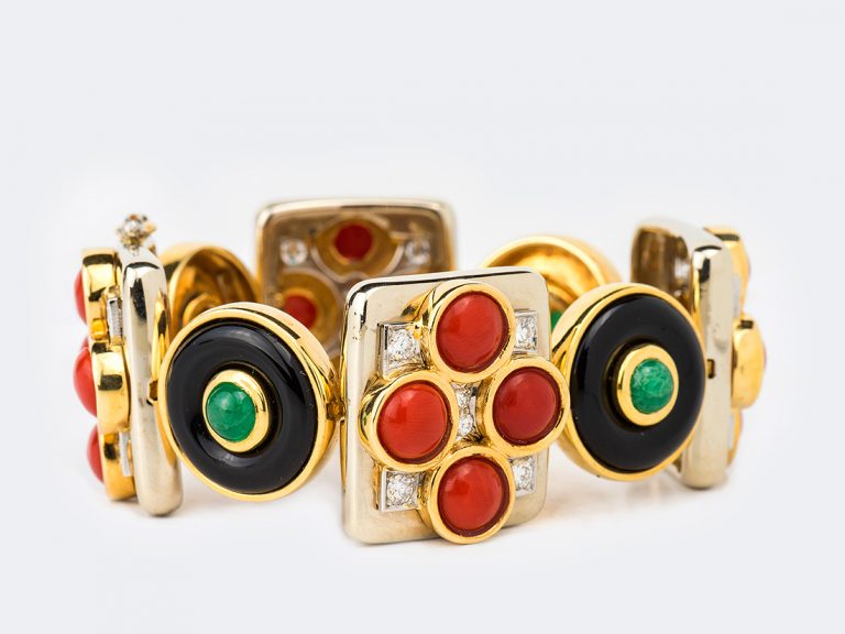1960s Hardstone, Diamond and Emerald Bracelet - Image 6