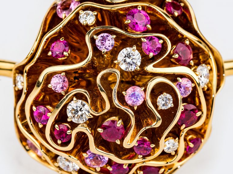 LOUIS VUITTON 18k Flower Diamond Pink Sapphire Necklace - Image 7