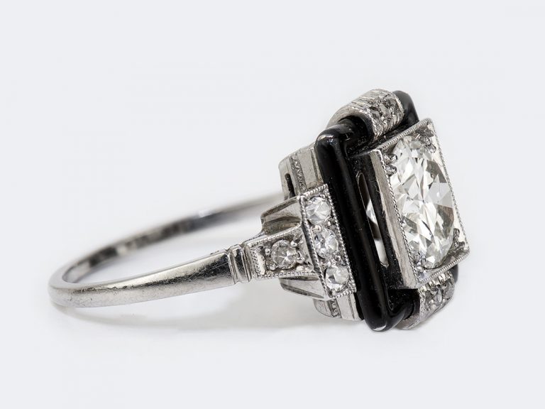 Art Deco Platinum Diamond Enamel Ring - Image 3