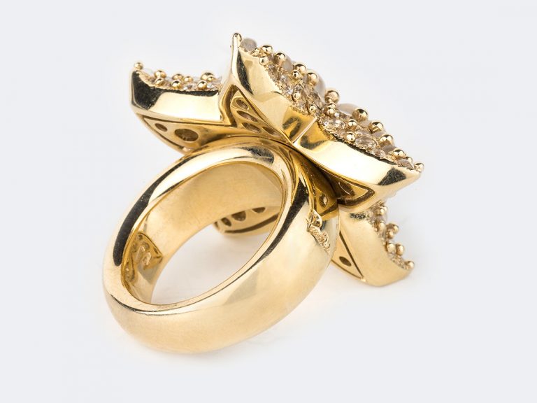 POMELLATO Moonstone Starfish 18k Ring - Image 5