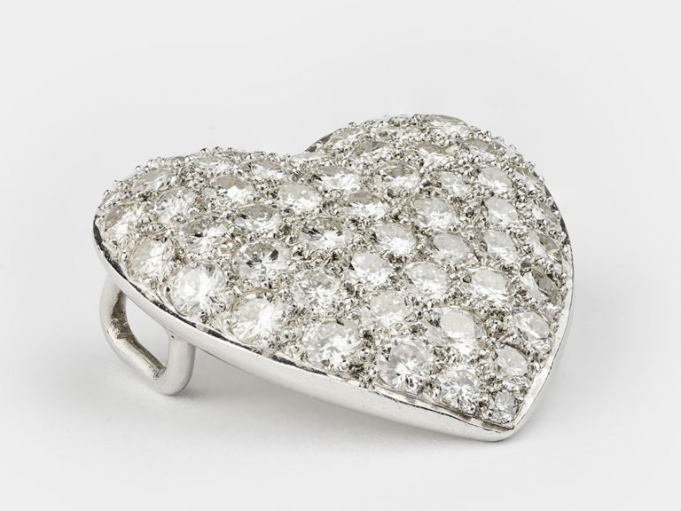 Platinum Diamond Pave Heart Pendant - Image 2