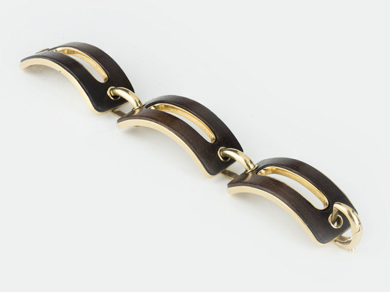 French Wood/Gold large link Bracelet - Image 5
