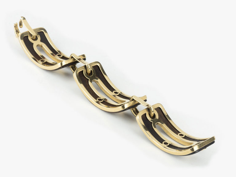 French Wood/Gold large link Bracelet - Image 4
