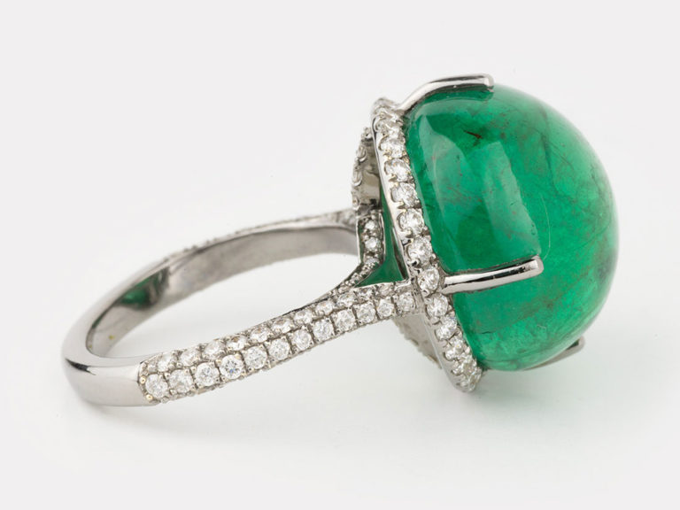 Modern Emerald Diamond Cabochon Ring, E=20.94ct - Image 5