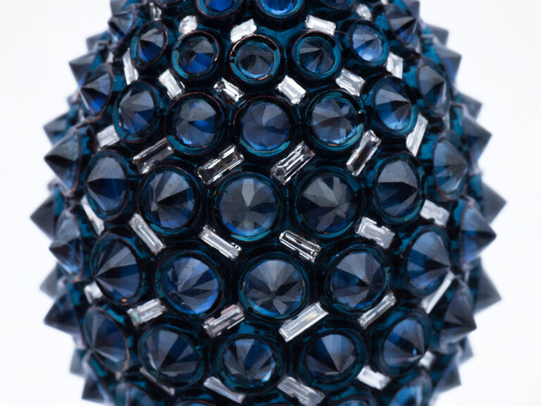 UMRAO Blue Sapphire/Diamond Reverse Setting Earrings - Image 3