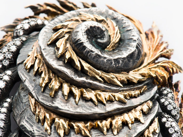COOPERMAN 18k Gold-Silver Diamond Shell Brooch - Image 4