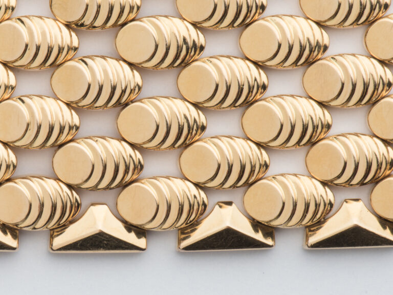 Gold Retro Wide Barrel Bracelet - Image 4