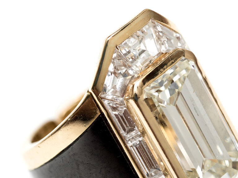 MARINA B "Pharaon Jasmine" Diamond and Enamel Ring - Image 5