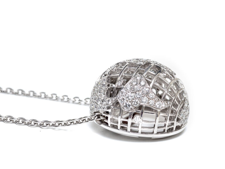 CHANEL 18k Globe Necklace - Image 4
