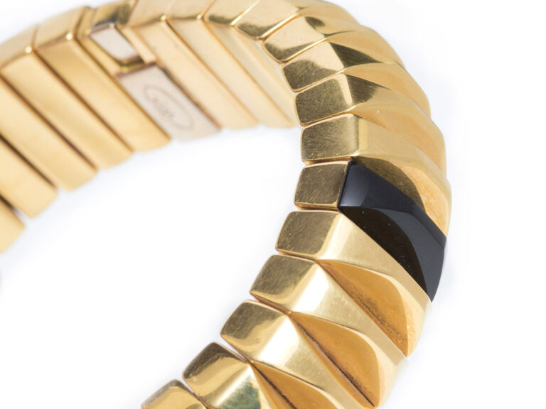 18K Onyx Bracelet Ridged Bracelet - Image 3