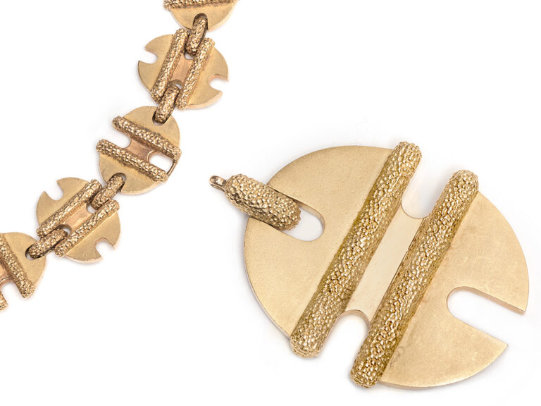 PERY ET FILS 18k Necklace - Image 6
