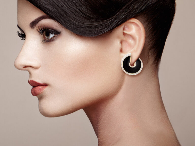 VHERNIER Verso 18k YG Diamond / Jet Earrings - Image 2