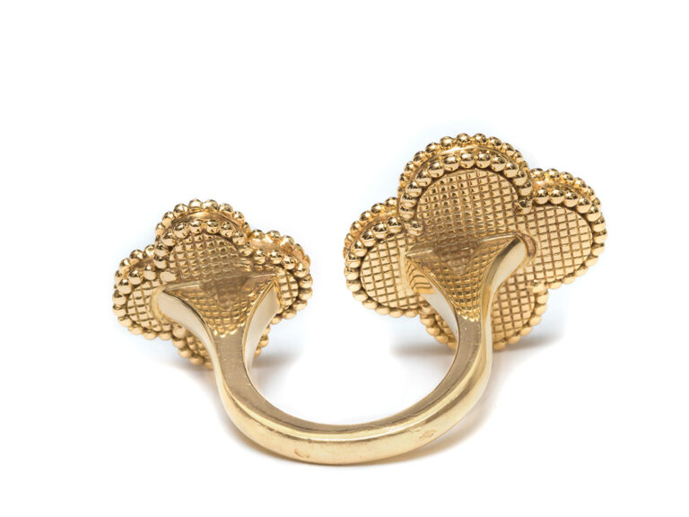 VCA 2 Motif 18k YG Alhambra Ring - Image 4