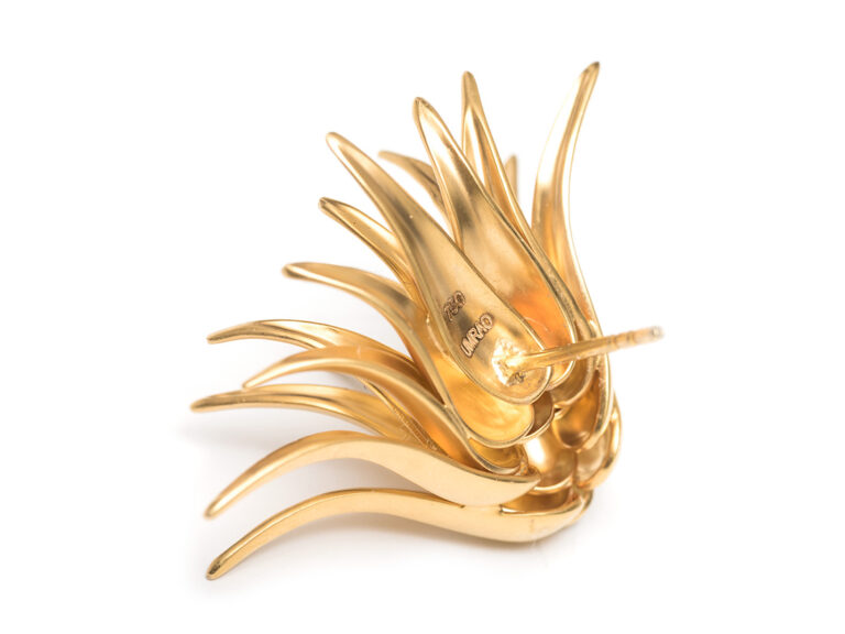 UMRAO Gold Leaf Pineapple Earrings - Image 5