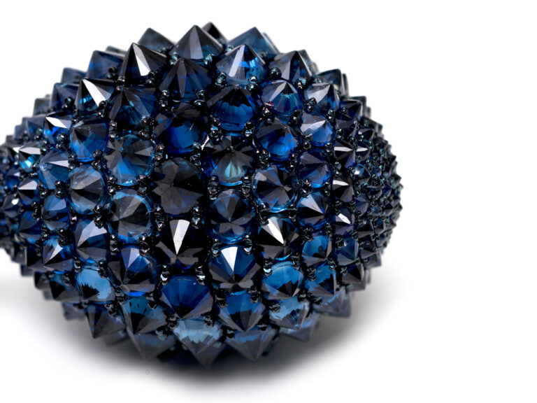 UMRAO Blue Sapphire / Diamond Reverse Setting Earrings - Image 3