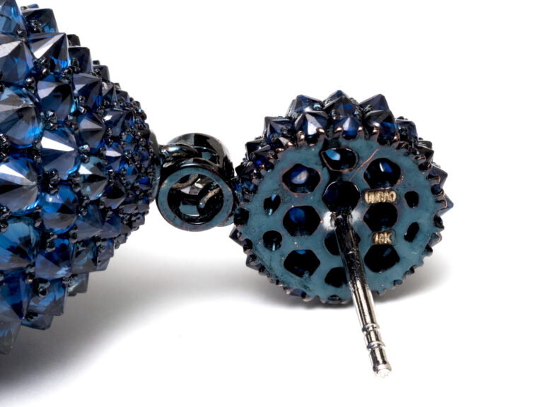 UMRAO Blue Sapphire / Diamond Reverse Setting Earrings - Image 4