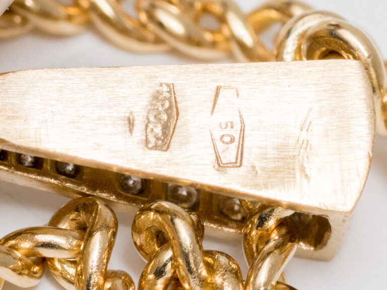 BULGARI 18k Coral Diamond Pdt Chain - Image 8