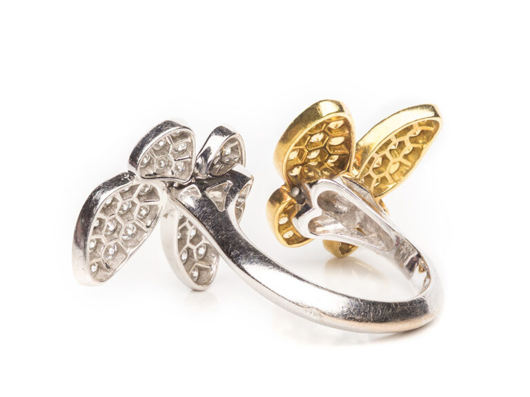VCA 18k Diamond 2 Butterfly Ring - Image 5