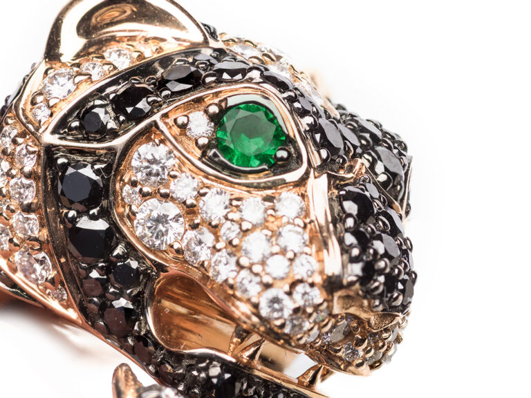 GUCCI Diamond Tiger Ring - Image 6