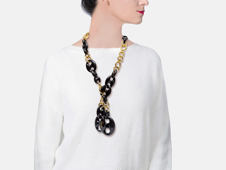 GUCCI Ebony Necklace - Image 2