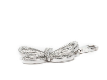 VCA 18k Buterfly Diamond Charm - Image 4