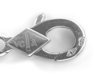 VCA 18k Buterfly Diamond Charm - Image 3